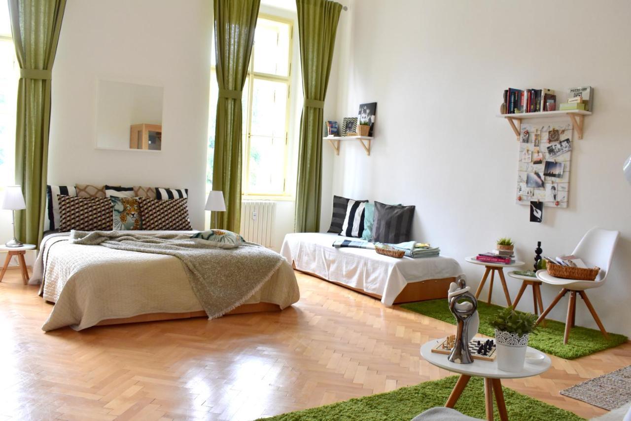 Wellness Apartments Florenc Prag Exterior foto