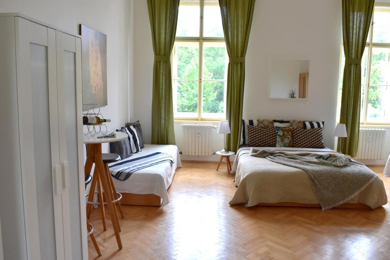 Wellness Apartments Florenc Prag Exterior foto
